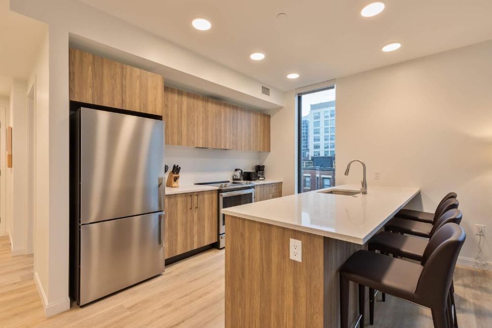 Apt Downtown with Kitchen and Gym